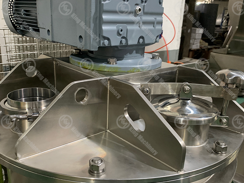KM Vertical Ribbons Mixer4 KM Vertical Ribbons Mixer4