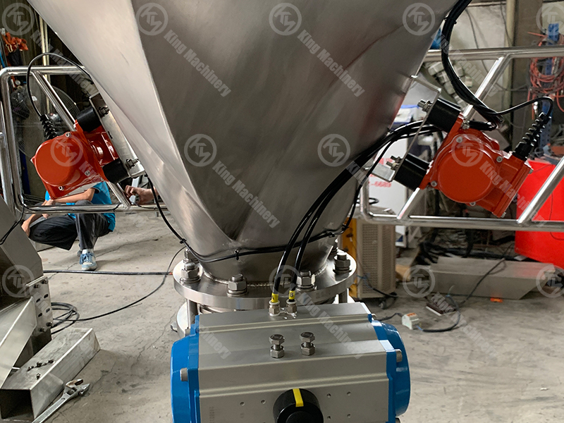 KM V Type Powder Mixer10