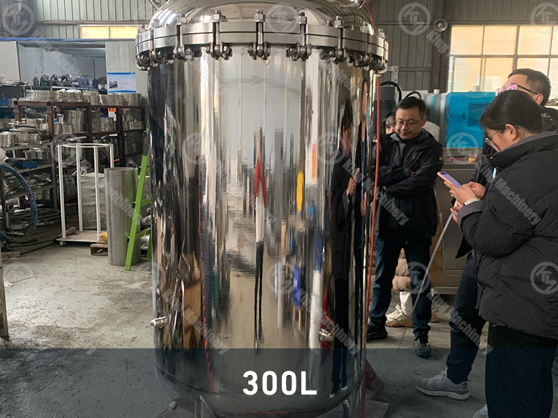 Pressure&Vacuum Tank3